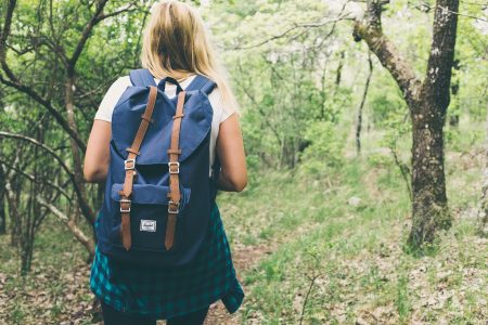 backpack-ga1c103465_1920